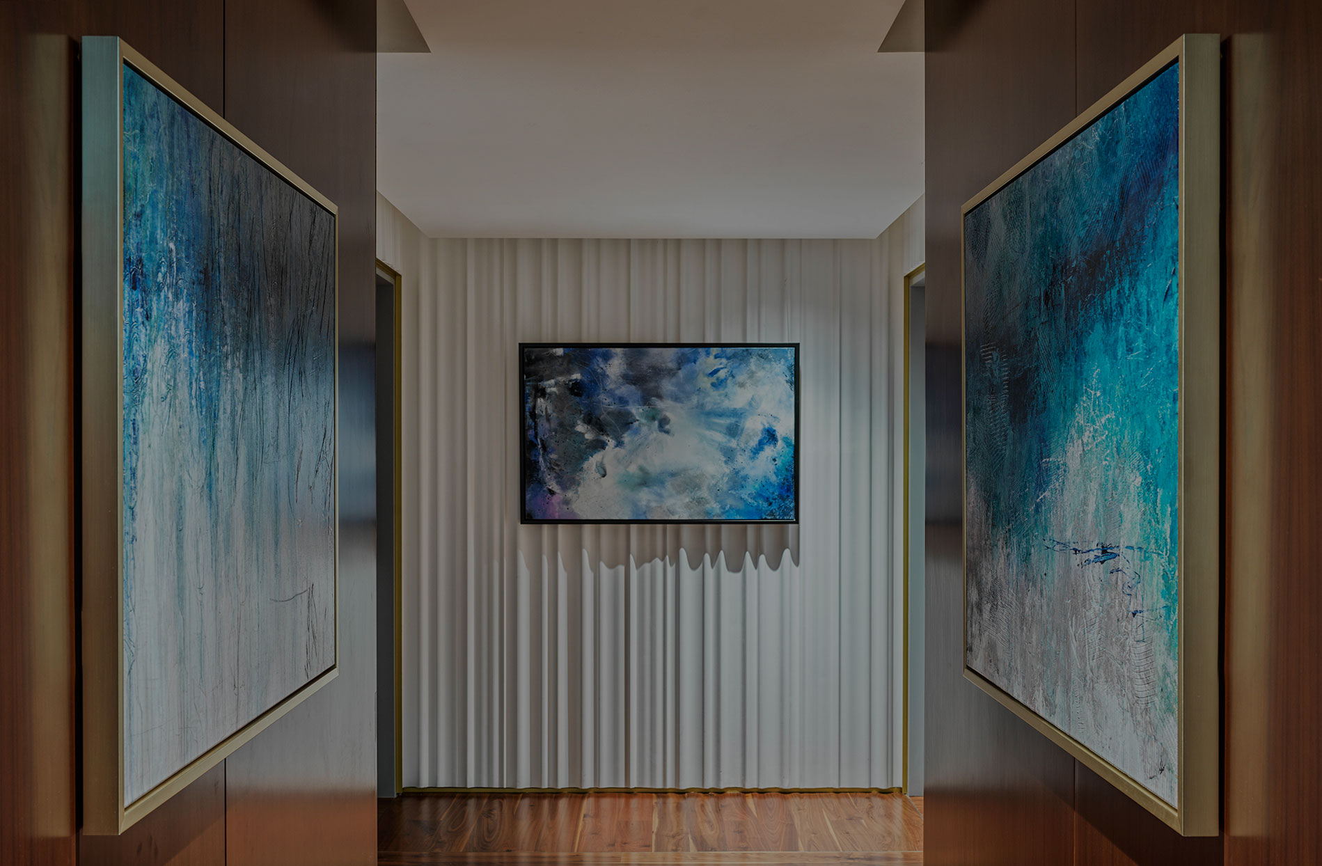 Art Consultancy Based In Dubai - Fours Dots Studio